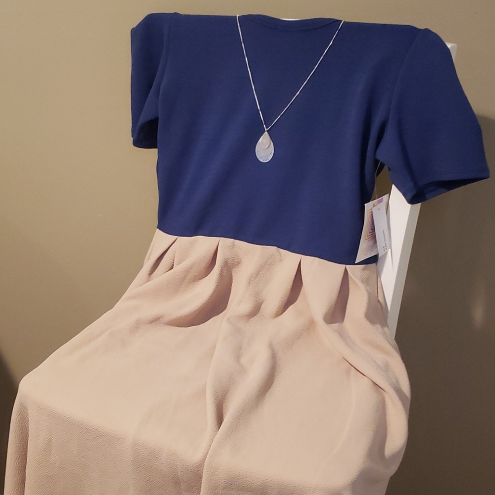 LuLaRoe Amelia